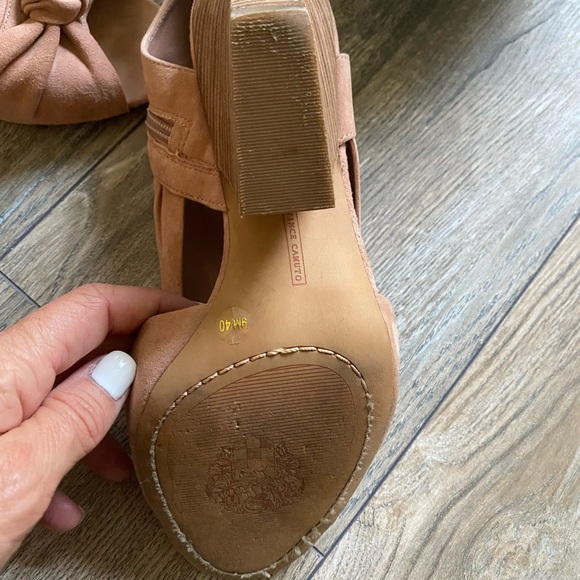 Vince Camuto Wedges - Picture 6 of 7